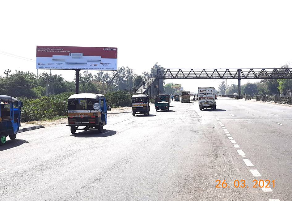 Outdoor Advertising image