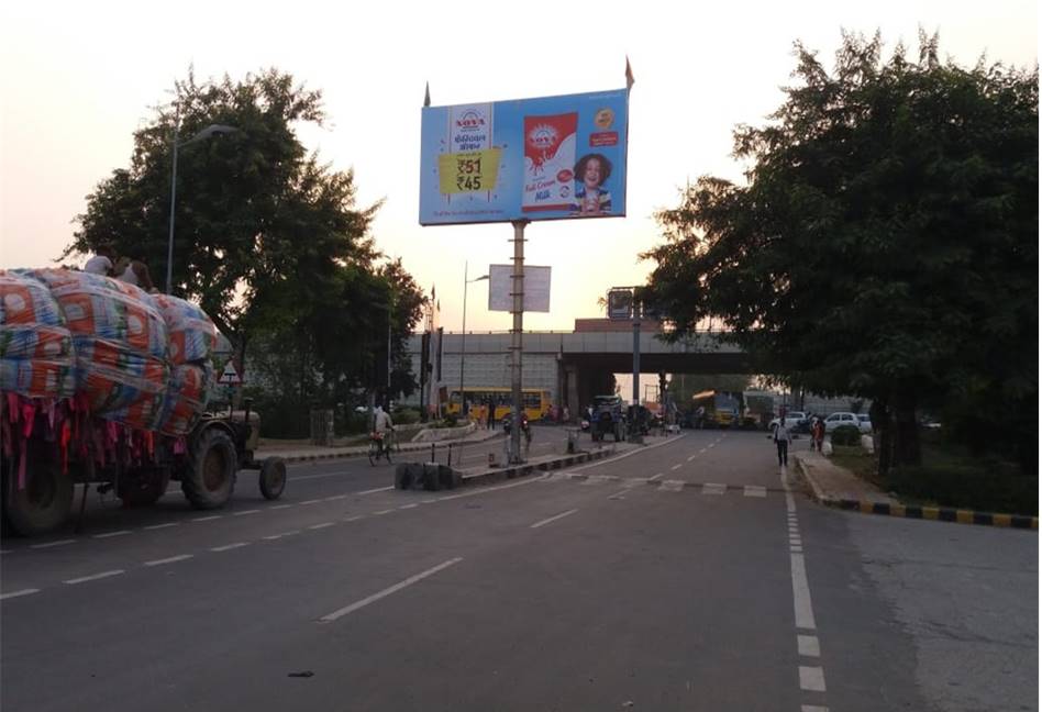 Outdoor Advertising image
