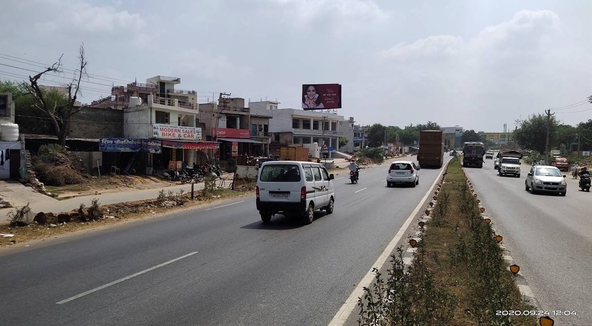 Outdoor Advertising image