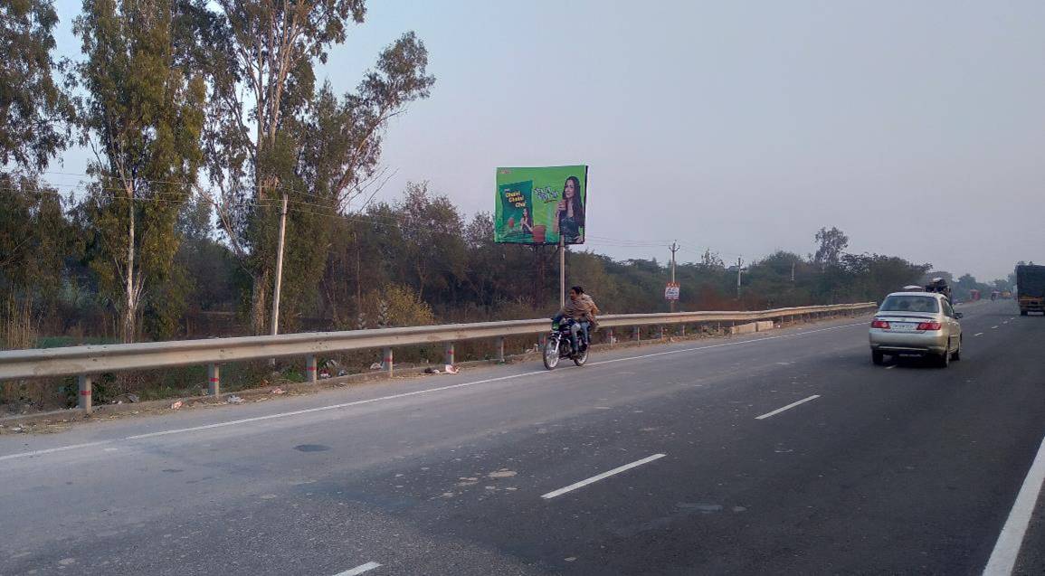 Outdoor Advertising image