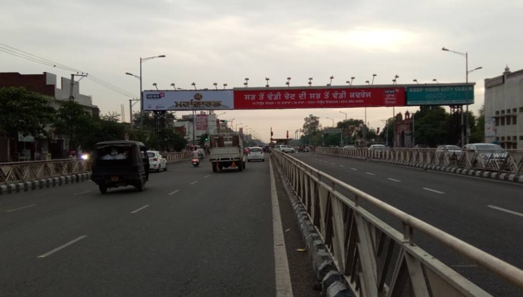 Outdoor Advertising image