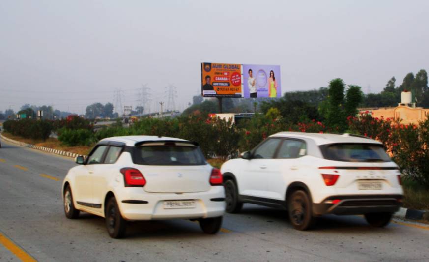 Outdoor Advertising image