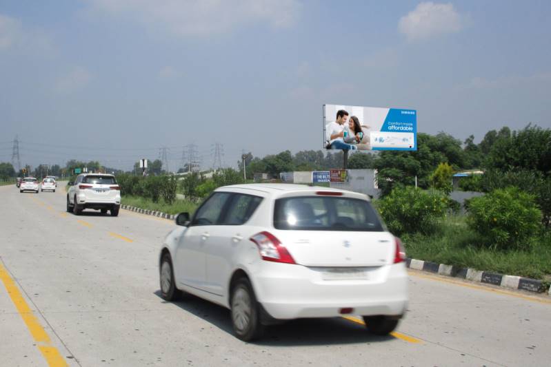 Outdoor Advertising image