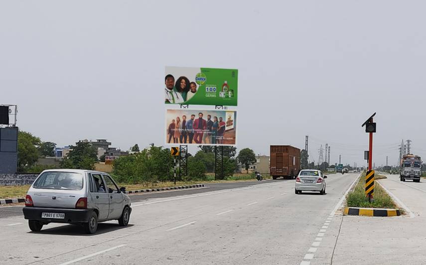 Outdoor Advertising image