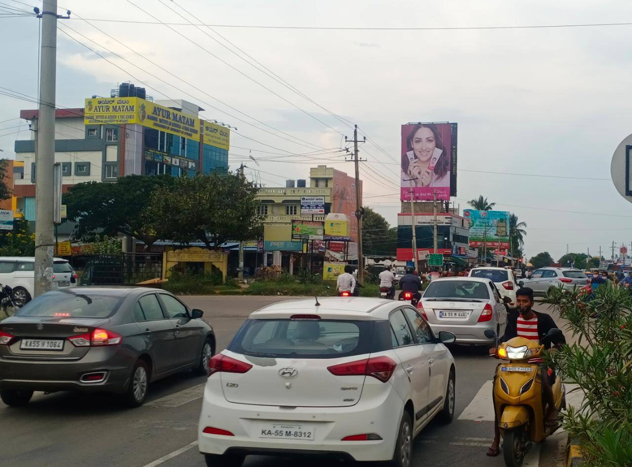 Outdoor Advertising image