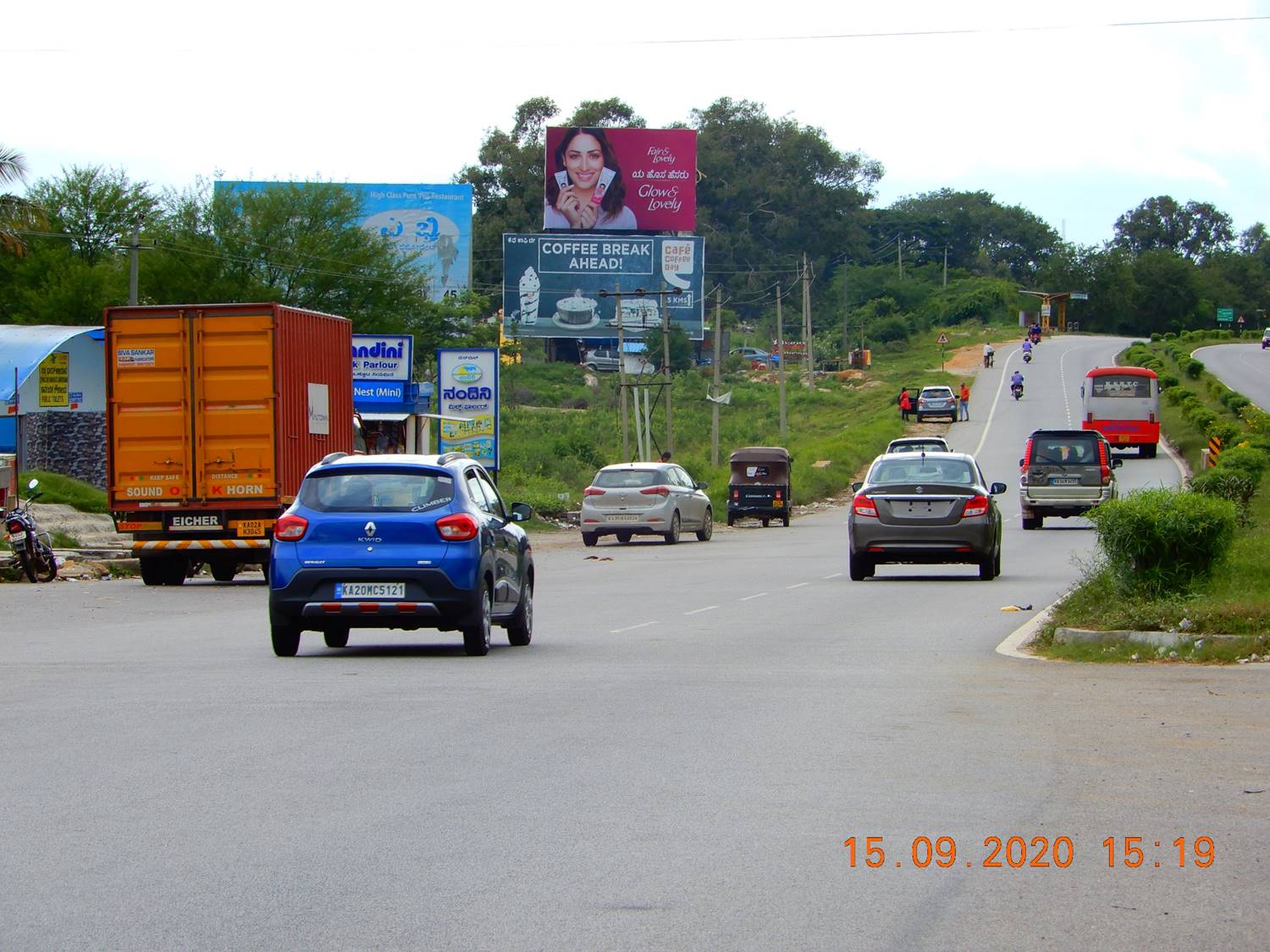 Outdoor Advertising image