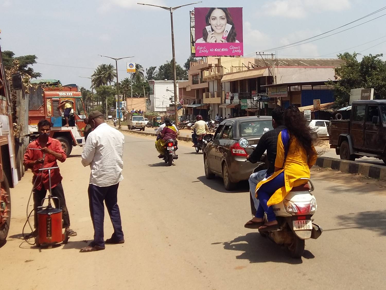Outdoor Advertising image