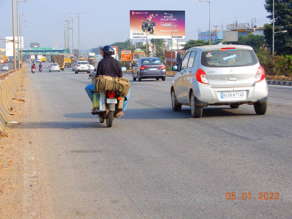 Outdoor Advertising image