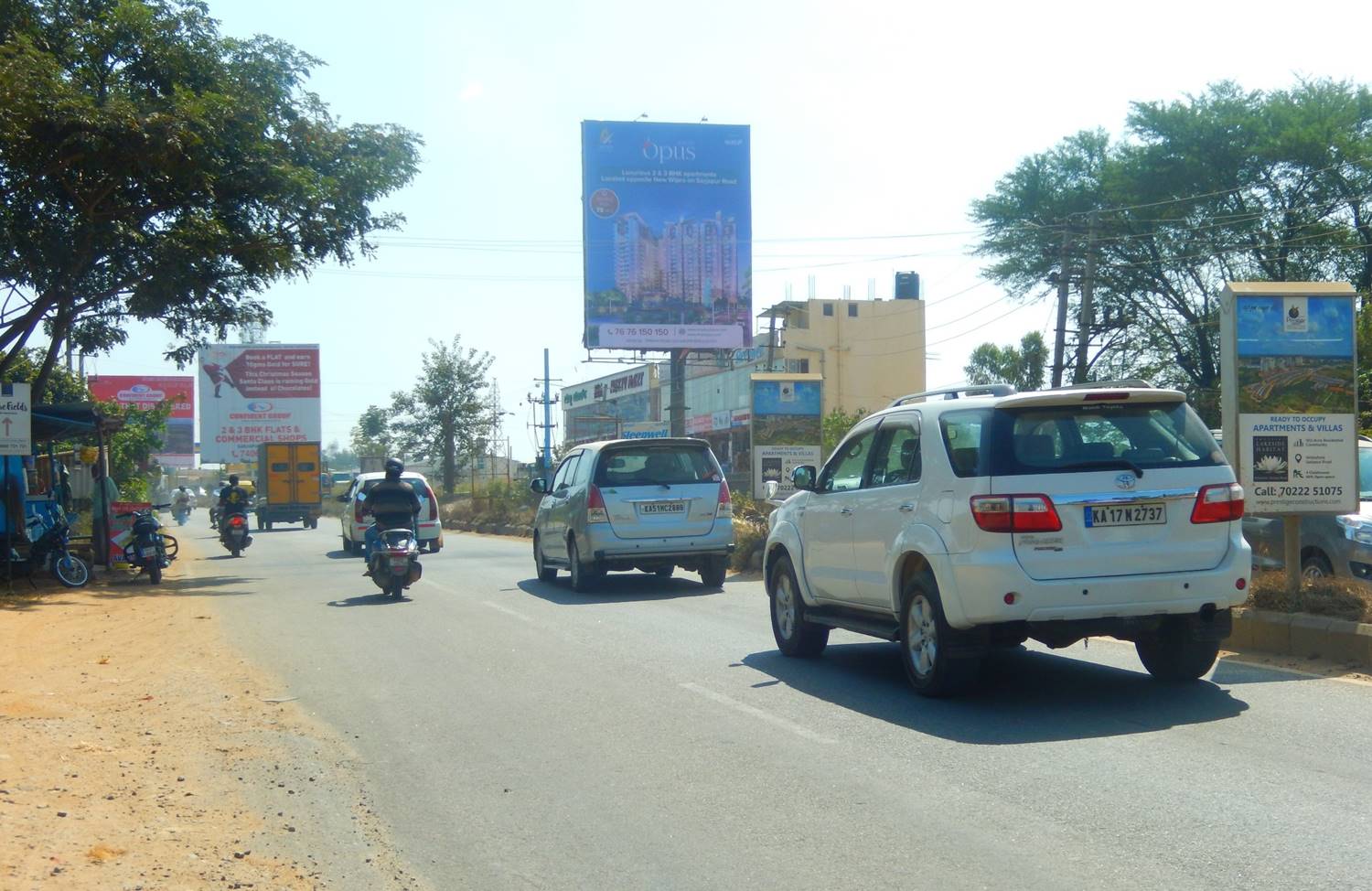 Outdoor Advertising image