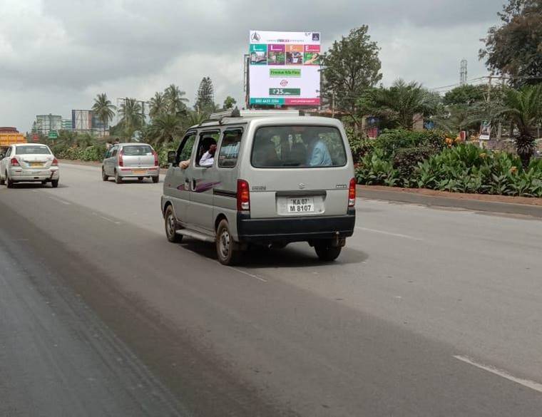 Outdoor Advertising image
