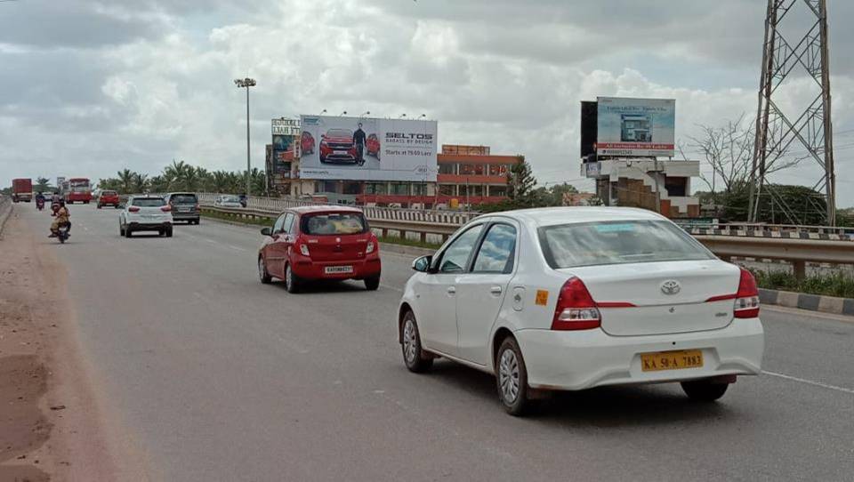 Outdoor Advertising image