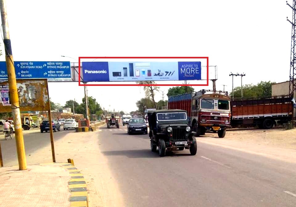 Outdoor Advertising image