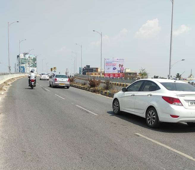 Outdoor Advertising image