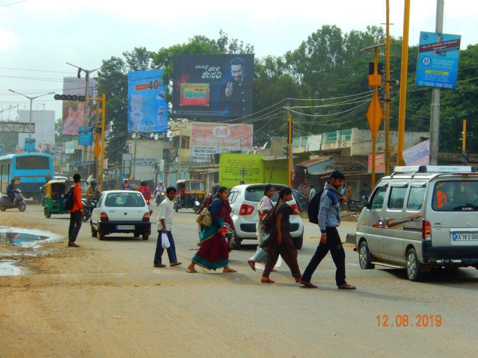 Outdoor Advertising image