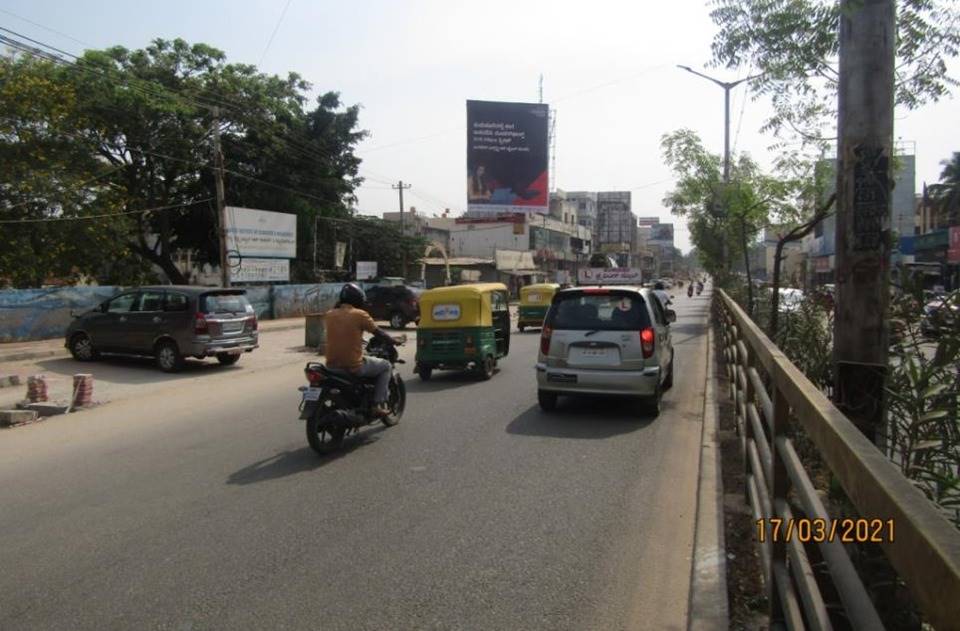 Outdoor Advertising image