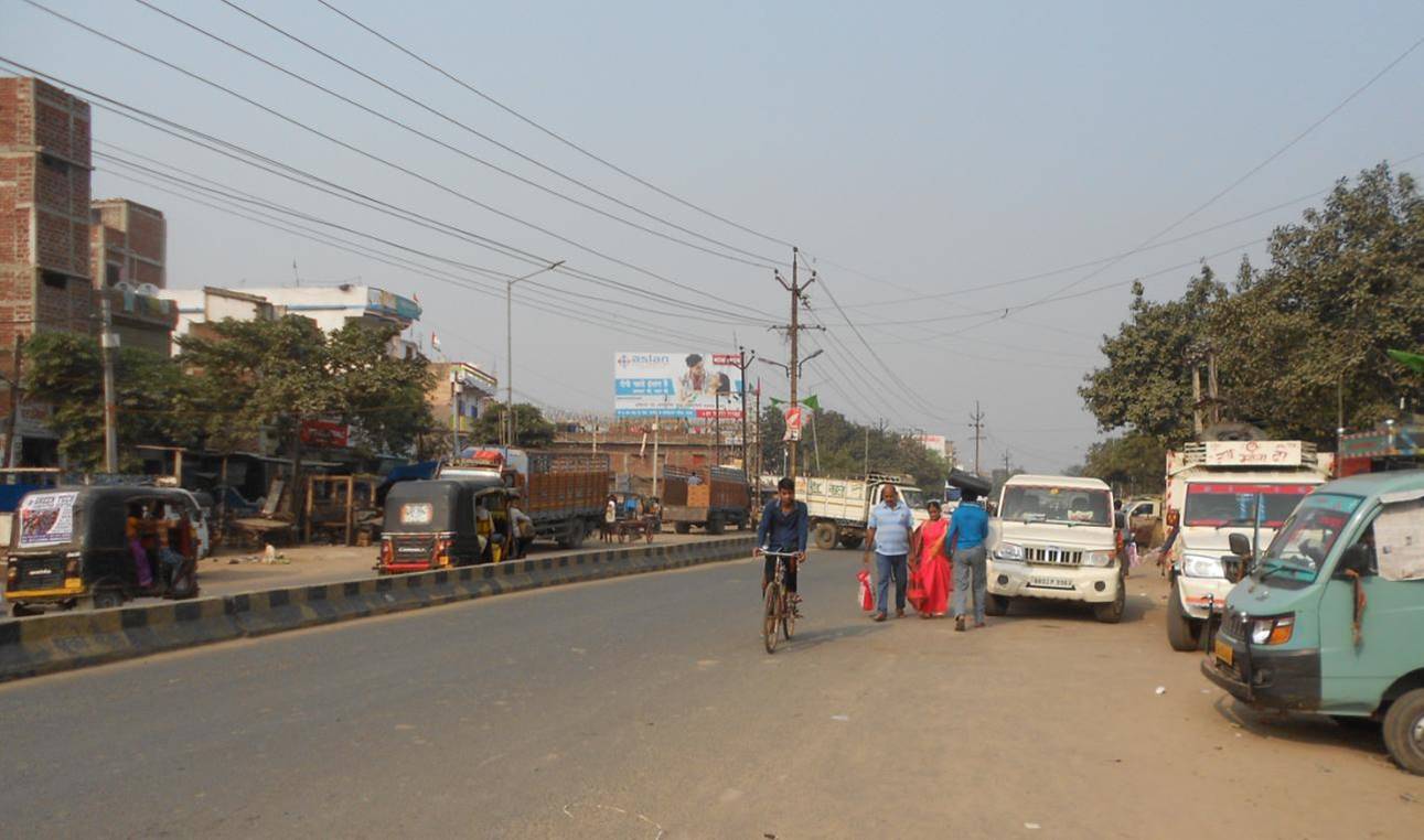 Outdoor Advertising image