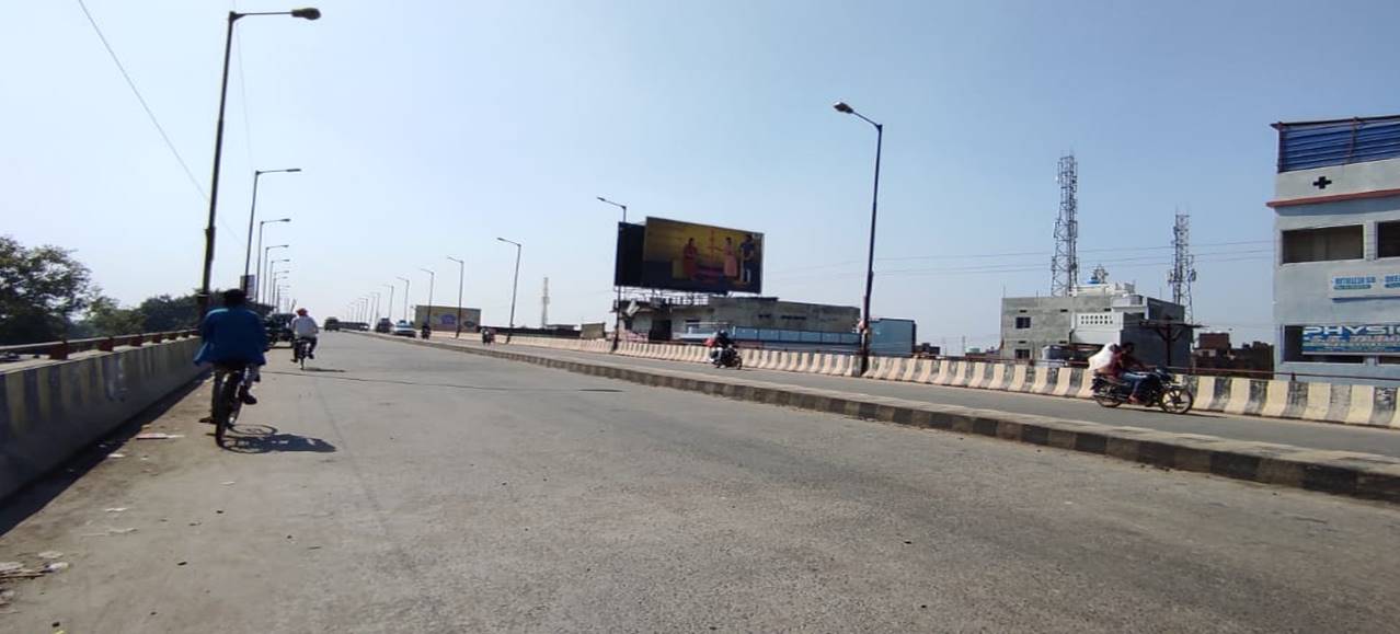 Outdoor Advertising image