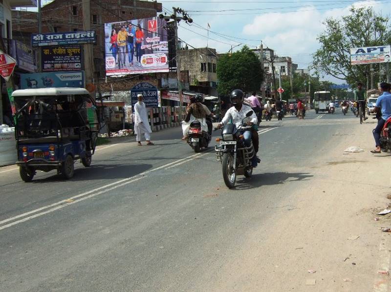 Outdoor Advertising image