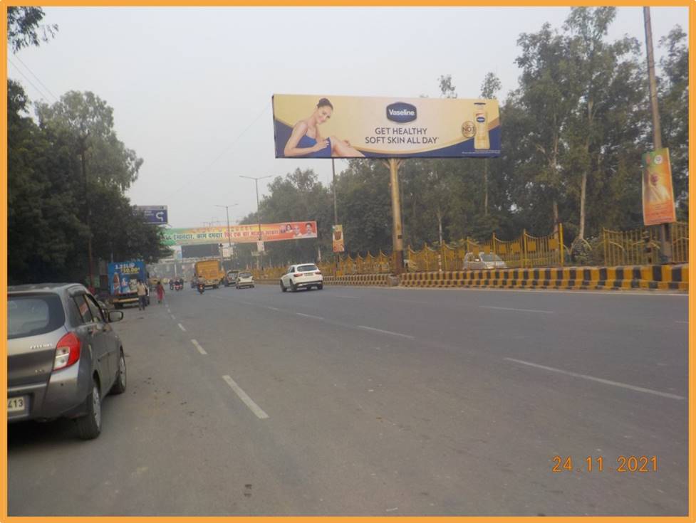Outdoor Advertising image