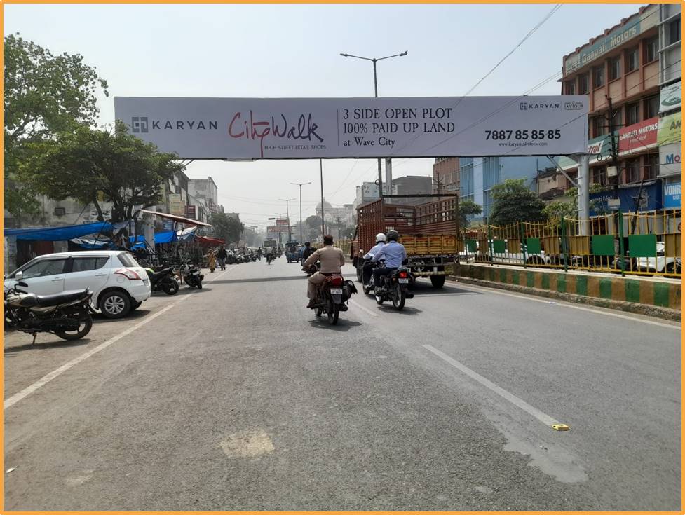 Outdoor Advertising image