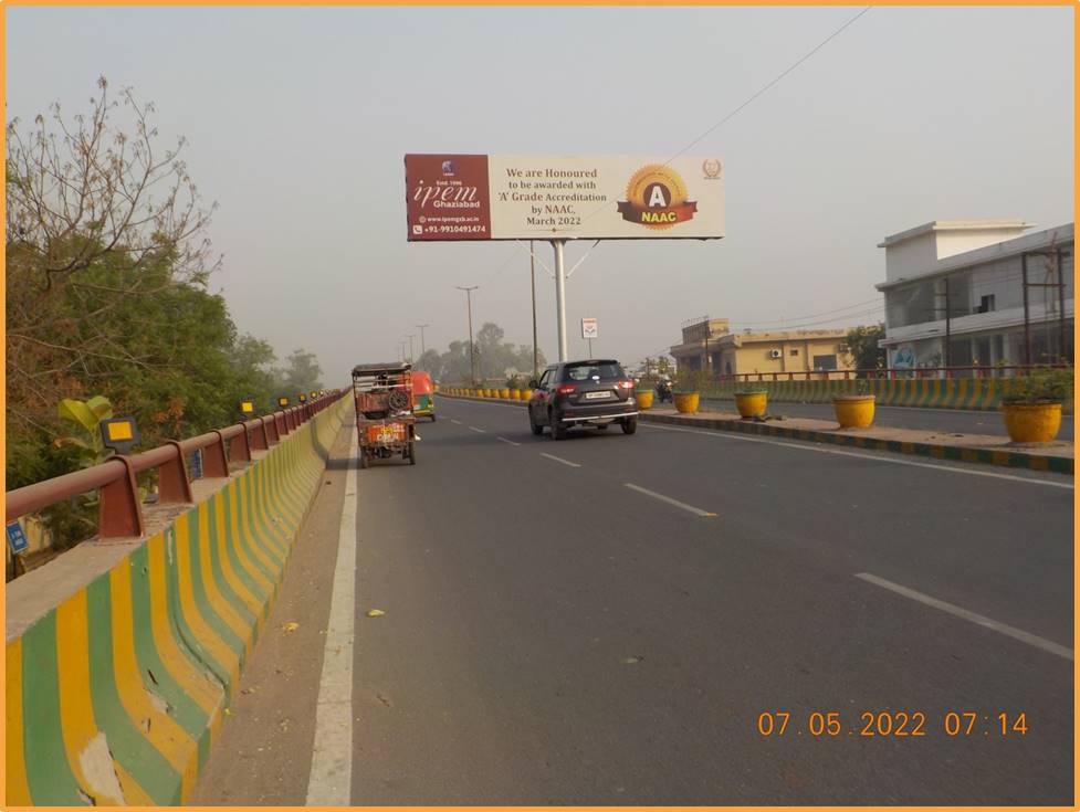 Outdoor Advertising image