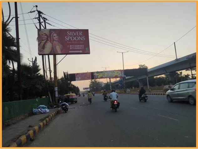 Outdoor Advertising image