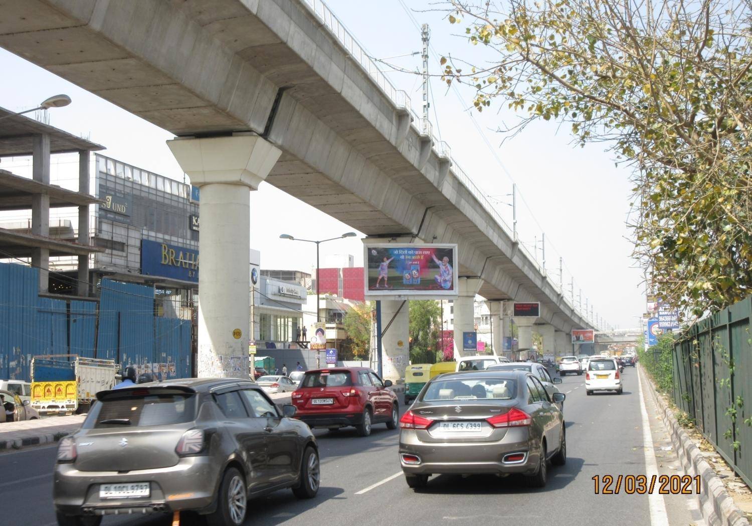 Outdoor Advertising image