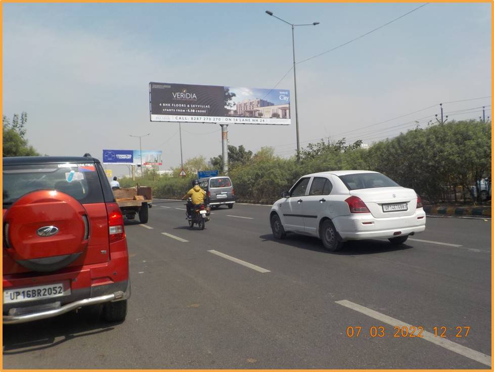 Outdoor Advertising image
