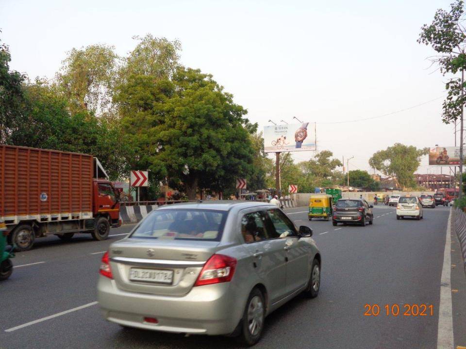 Outdoor Advertising image