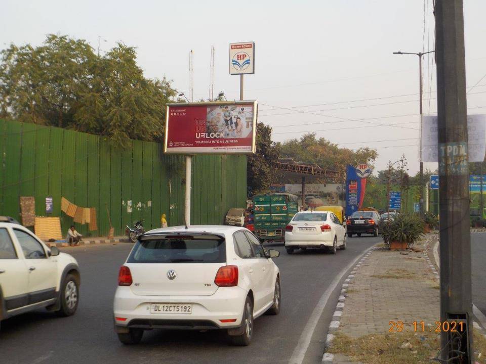 Outdoor Advertising image