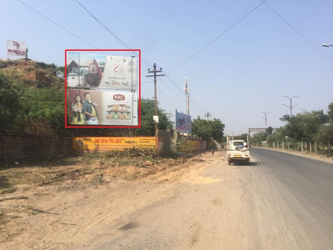 Outdoor Advertising image