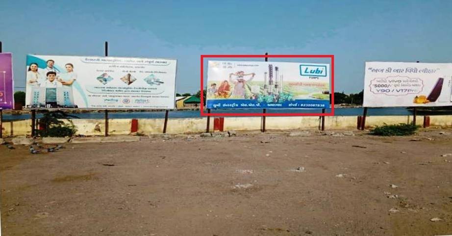 Outdoor Advertising image