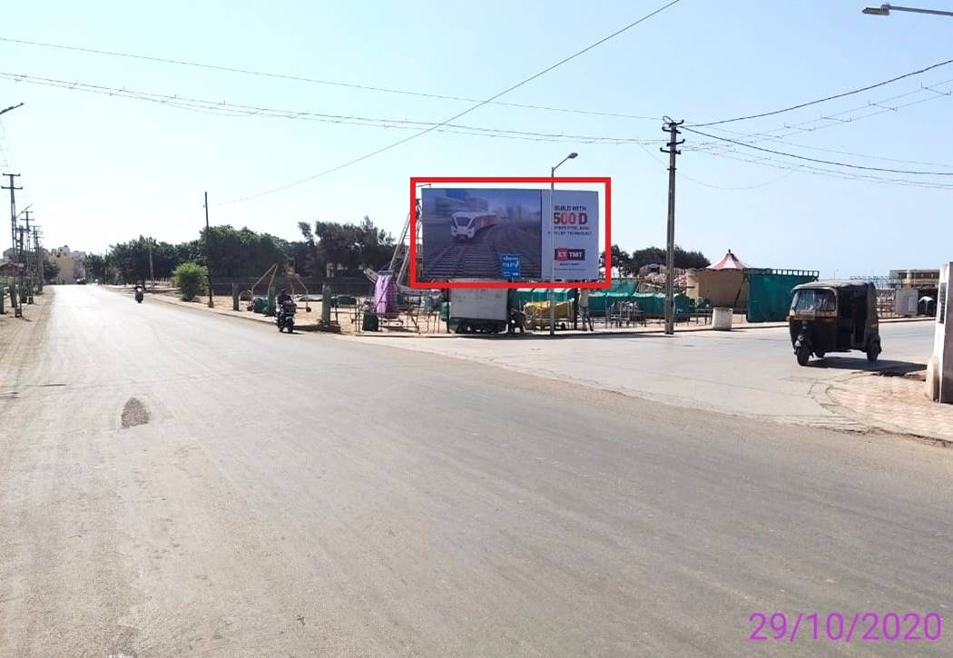 Outdoor Advertising image