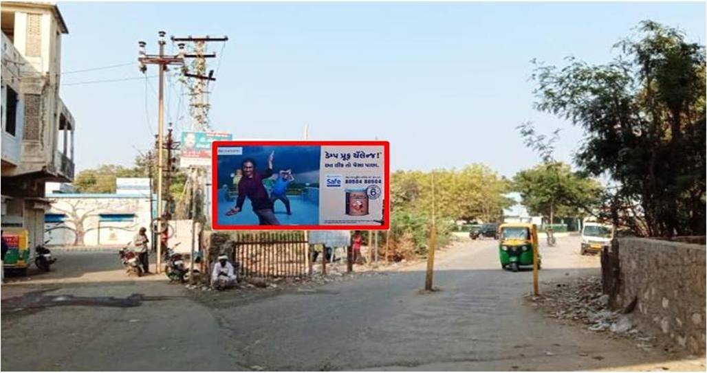 Outdoor Advertising image