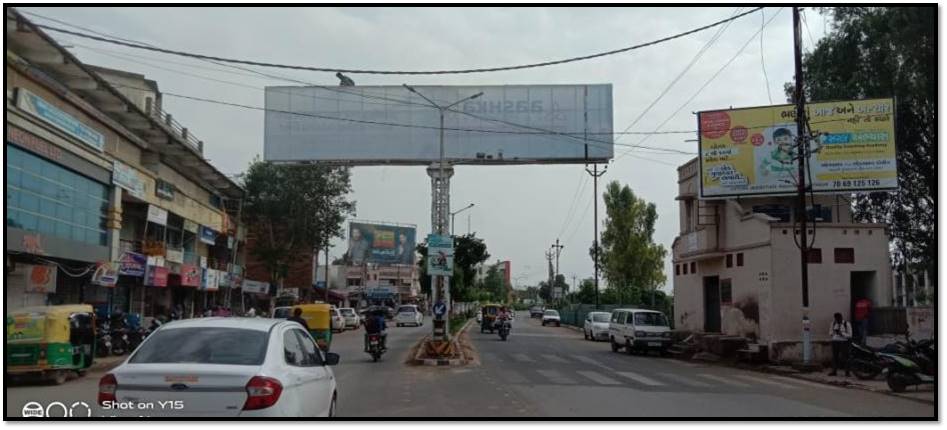 Outdoor Advertising image