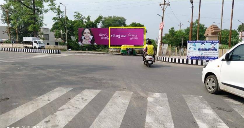 Outdoor Advertising image