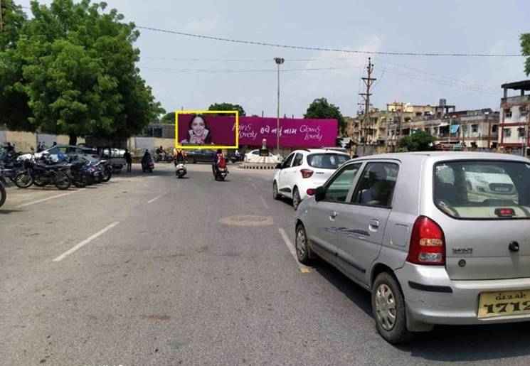 Outdoor Advertising image