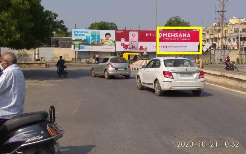 Outdoor Advertising image