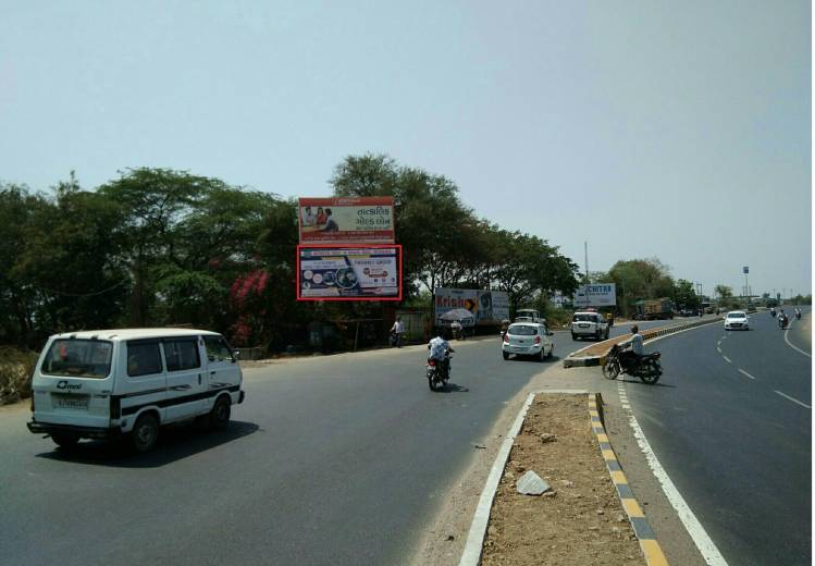 Outdoor Advertising image