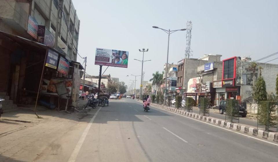 Outdoor Advertising image