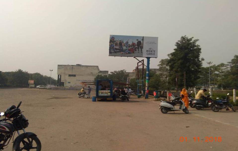 Outdoor Advertising image