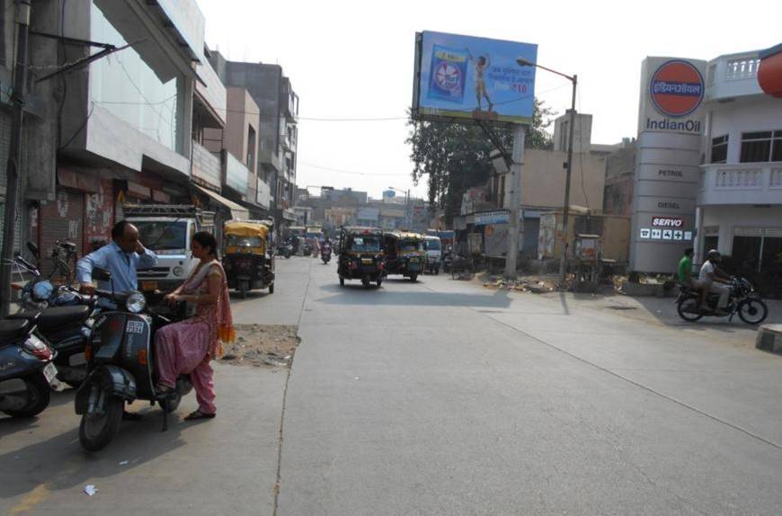Outdoor Advertising image