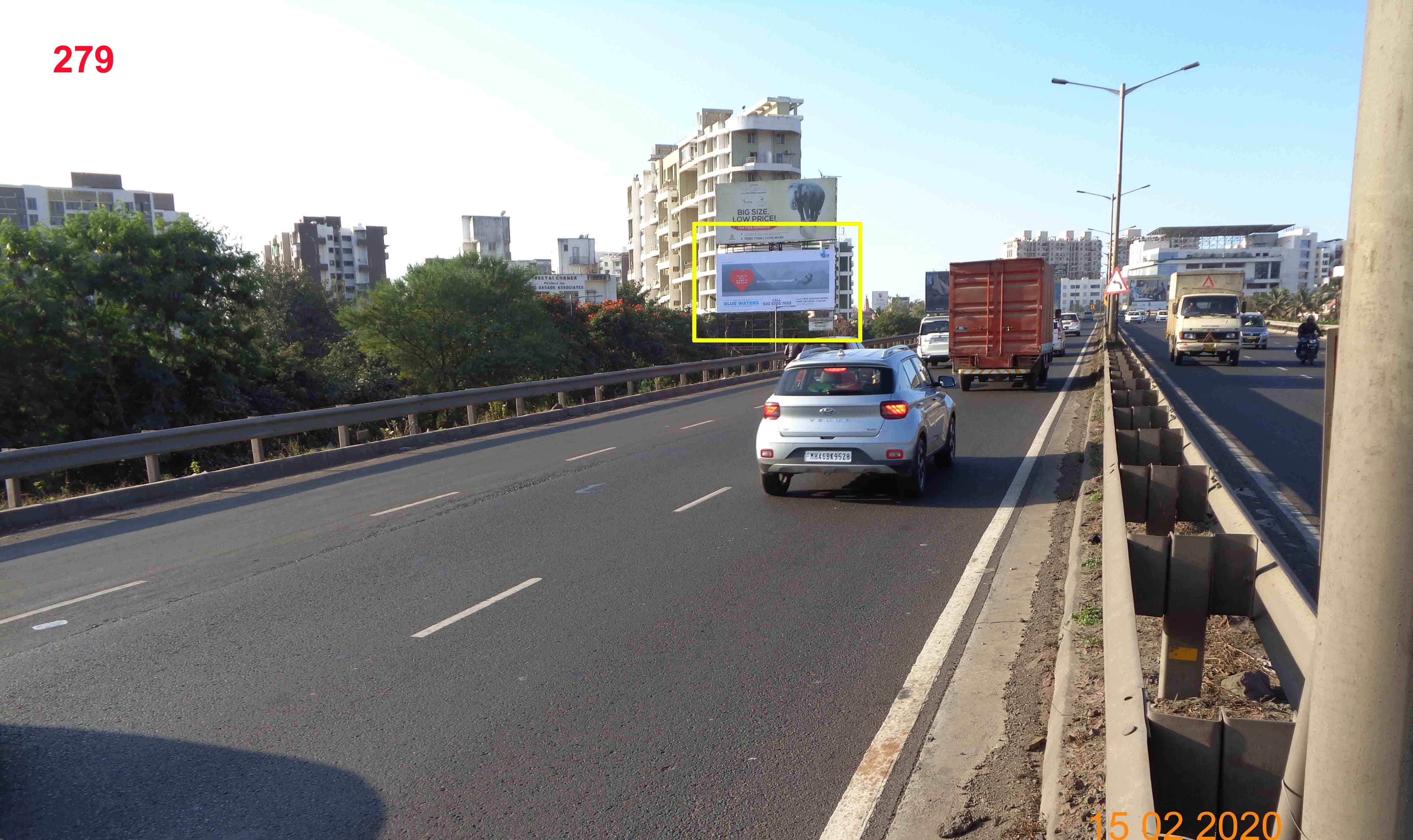 Outdoor Advertising image