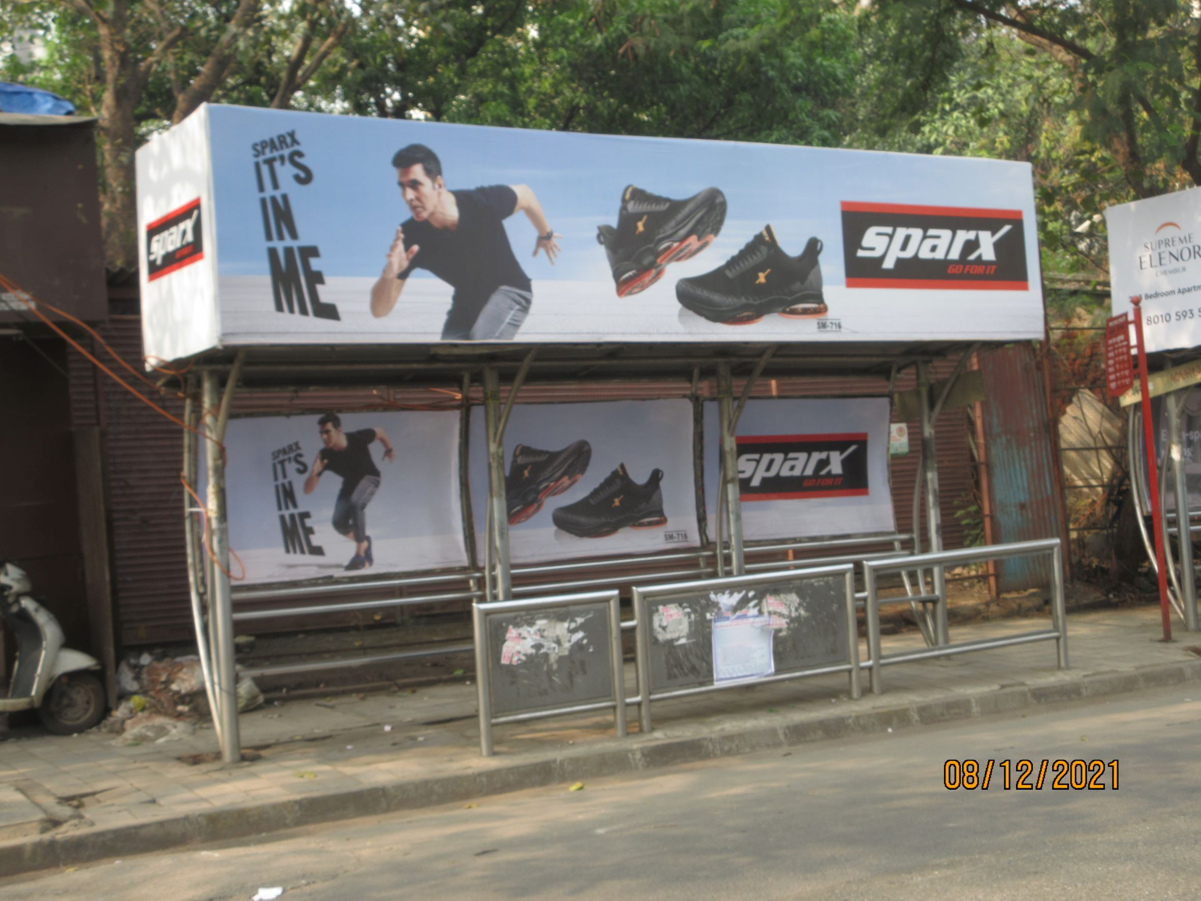 Outdoor Advertising image