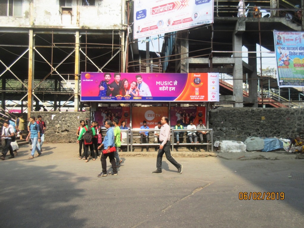 Outdoor Advertising image