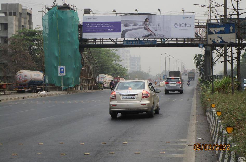 Outdoor Advertising image
