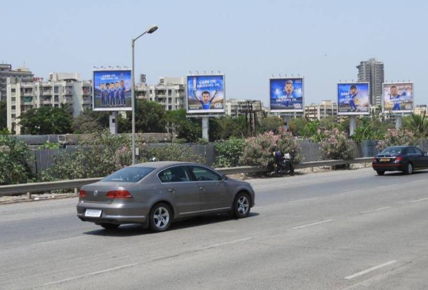 Outdoor Advertising image