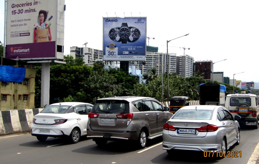 Outdoor Advertising image
