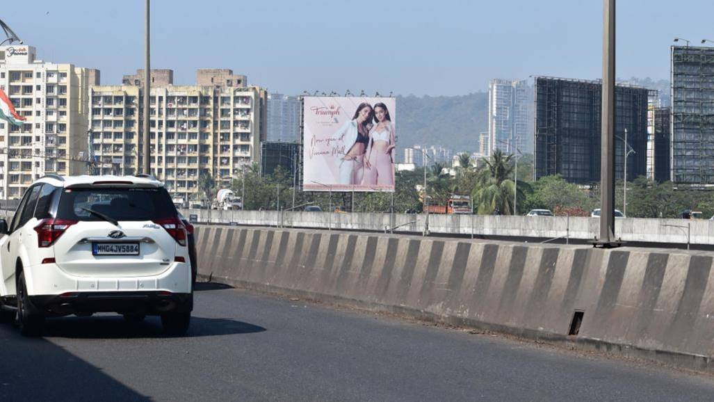 Outdoor Advertising image
