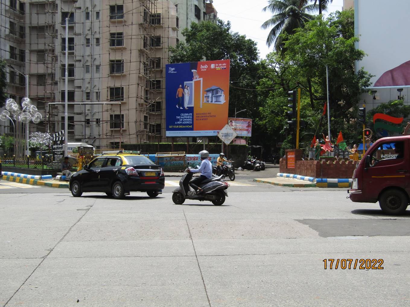 Outdoor Advertising image